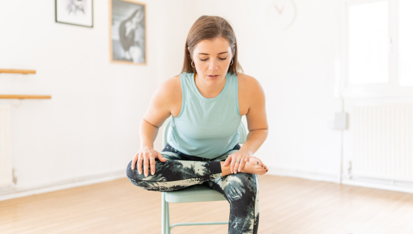 Internal Comms for a Corporate Desk Yoga Class