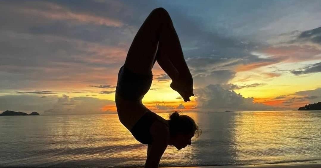 kara-sun-book-now-live-yoga-teachers